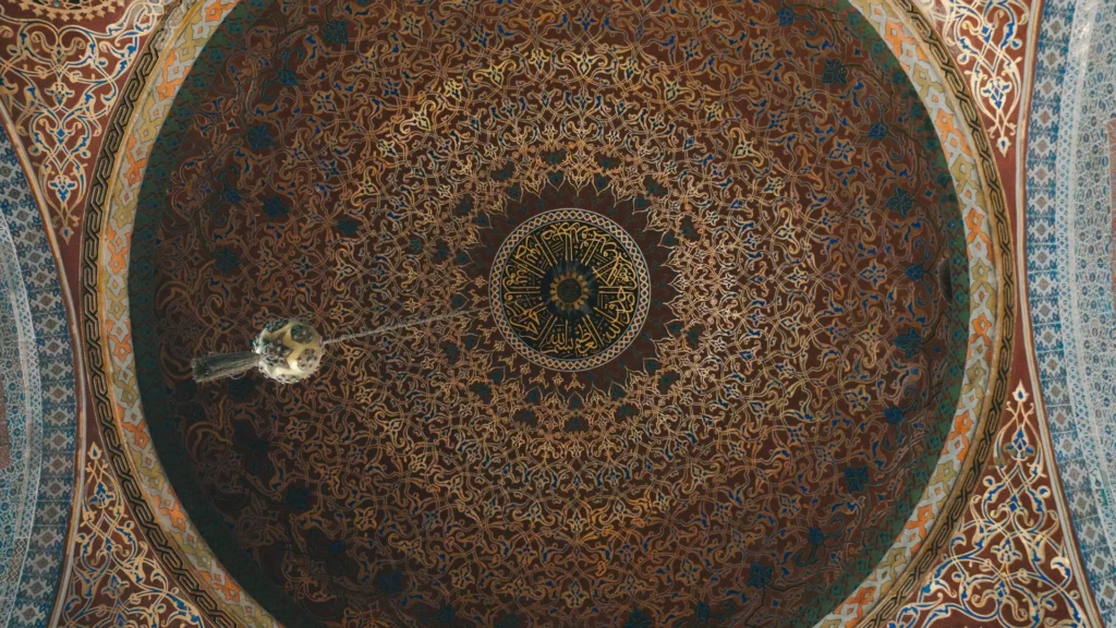 Hagia Sophia, Topkapi & Cistern: Small Group Tour with Historian explaining Ottoman history